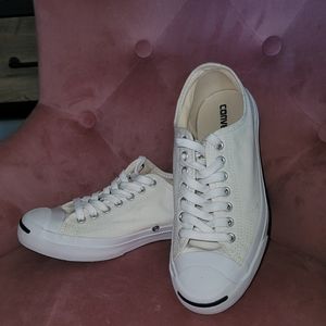 White Converse Jack Purcell Women's Size 9 **PRACTICALLY NEW**
